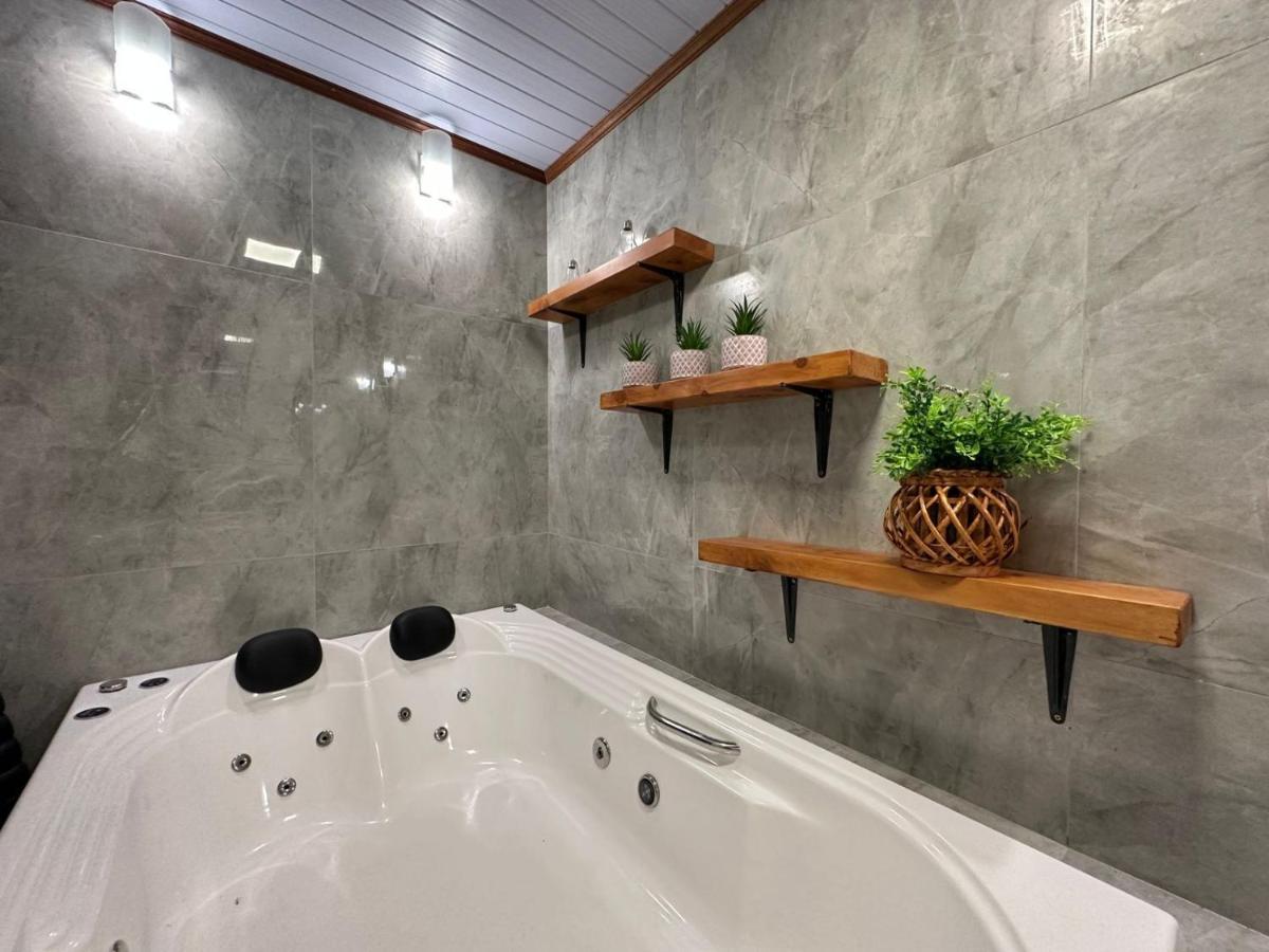 Apartamento Com Hidromassagem Em Gramado Apartment Ngoại thất bức ảnh